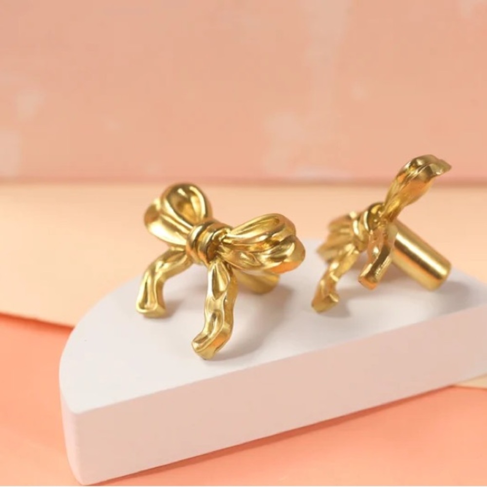 Brass Bow Knobs